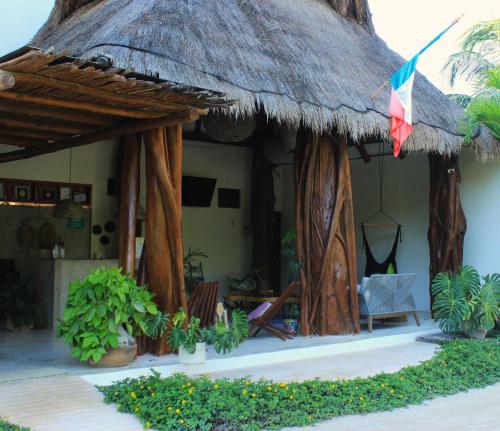 Tierra Mía, Holbox