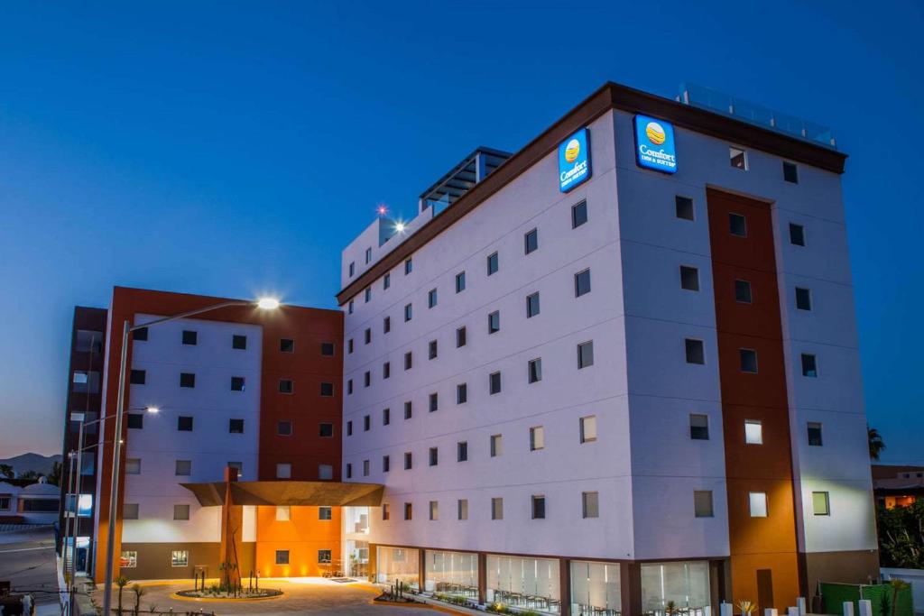 Comfort Inn and Suites Los Cabos, Los Cabos
