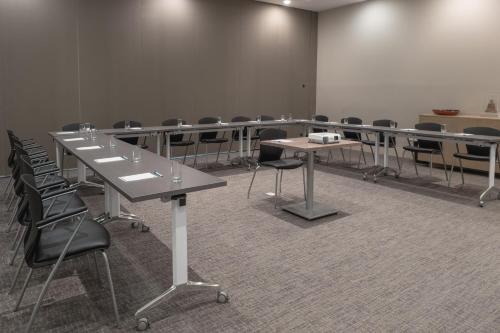 Holiday Inn Express and Suites Aeropuerto Terminal, Silao