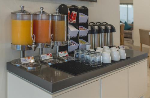 Holiday Inn Express and Suites Aeropuerto Terminal, Silao