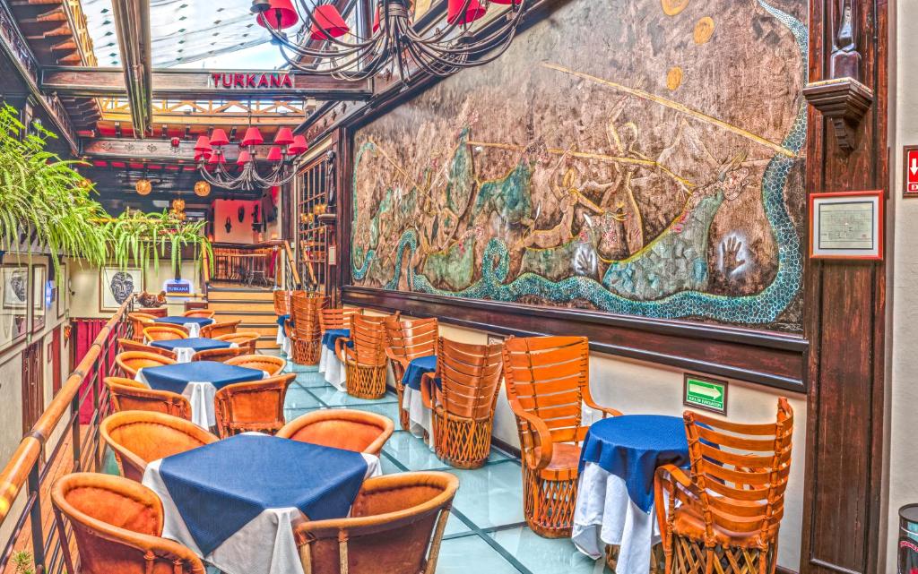 Bloody Blues Hotel, Ciudad de México
