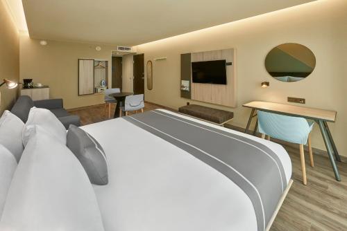 City Express Plus by Marriott Ensenada, Ensenada