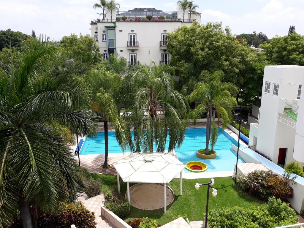 The Lorian Club, Cocoyoc
