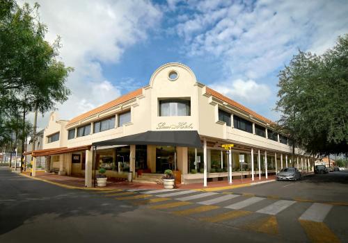 Antaris Valle, Monterrey