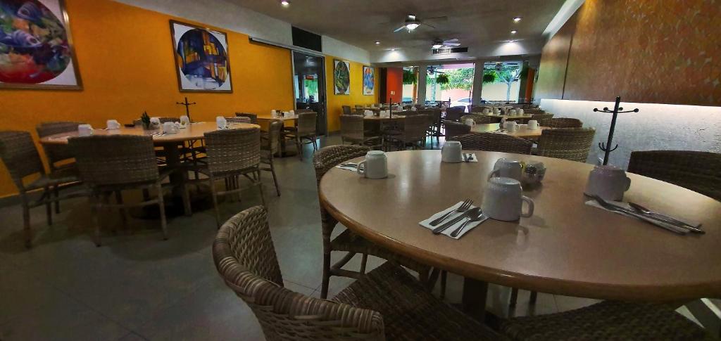 Azteca Inn, Mazatlán