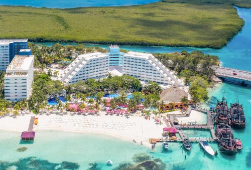 Oasis Palm, Cancún
