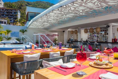 Almar Resort Luxury LGBT Beach Front Experience, Puerto Vallarta
