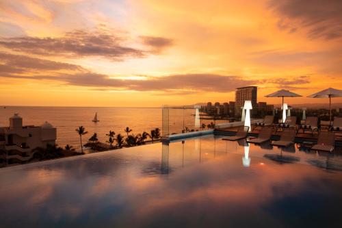 Crown Paradise Golden, Puerto Vallarta
