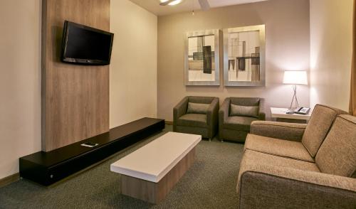 Holiday Inn and Suites, Chihuahua