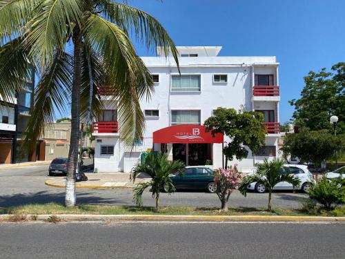 LB , Manzanillo