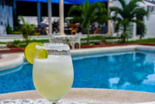 MarÍa de Lourdes, Cancún