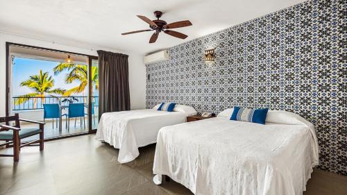 Playa Conchas Chinas, Puerto Vallarta
