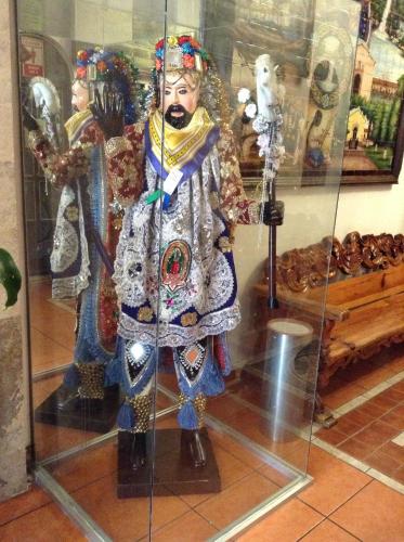 Regis, Uruapan