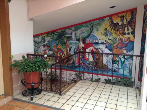 Regis, Uruapan