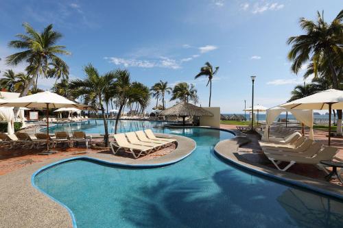 Emporio, Ixtapa / Zihuatanejo