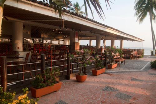 Emporio, Ixtapa / Zihuatanejo