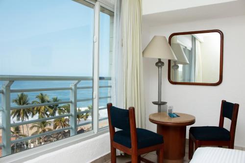 Emporio, Ixtapa / Zihuatanejo