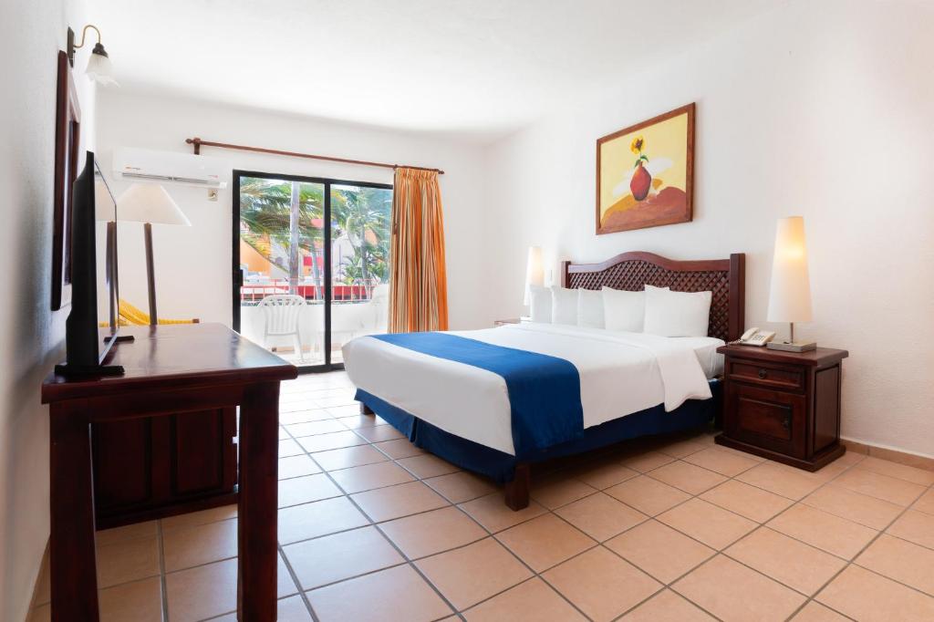 Royal Decameron Complex, Bucerías