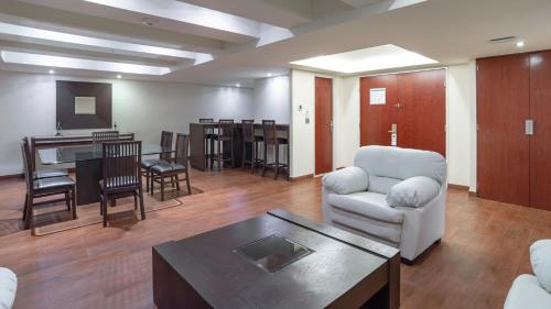 Holiday Inn Plaza Universidad, Ciudad de México