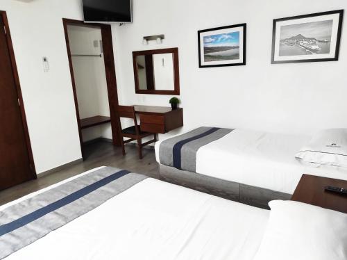 Star, Manzanillo