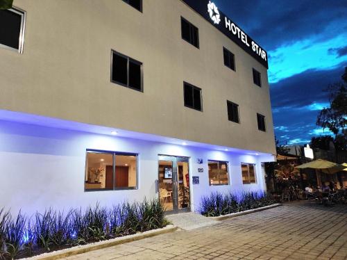 Star, Manzanillo