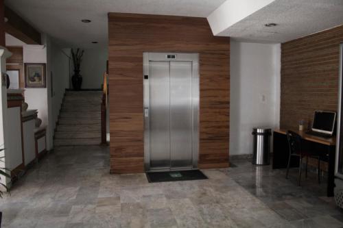 Estanza Hotel & Suites, Morelia
