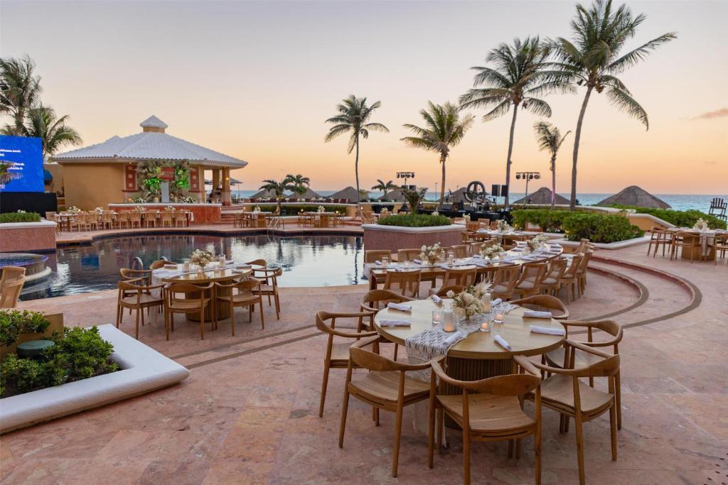 The Ritz Carlton, Cancún