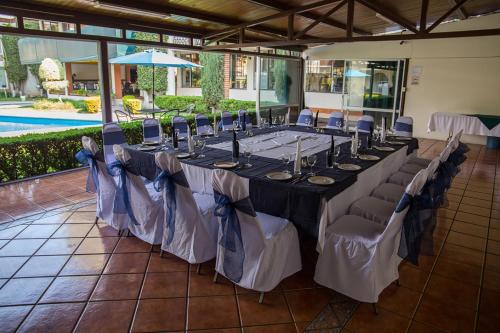 Hotel y Suites Villa del Sol, Morelia