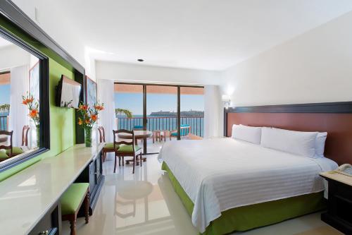 Barceló Huatulco, Huatulco