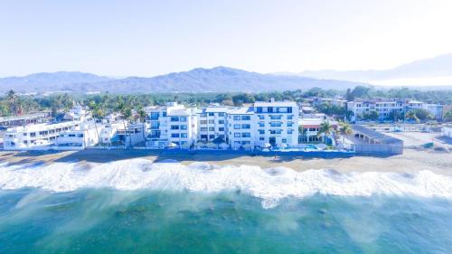 Caracoles, Manzanillo