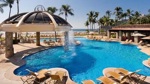 Pierre Mundo Imperial, Acapulco