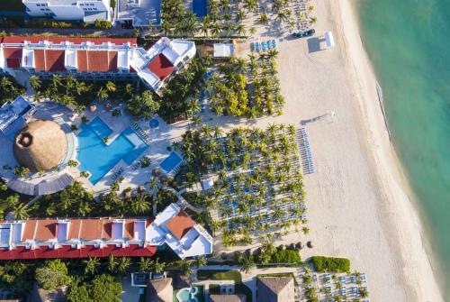 Viva Wyndham Azteca, Playacar