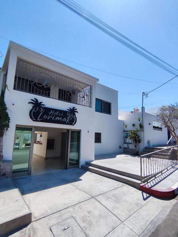 Lorimar, La Paz