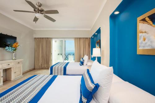 Blue Chairs, Puerto Vallarta