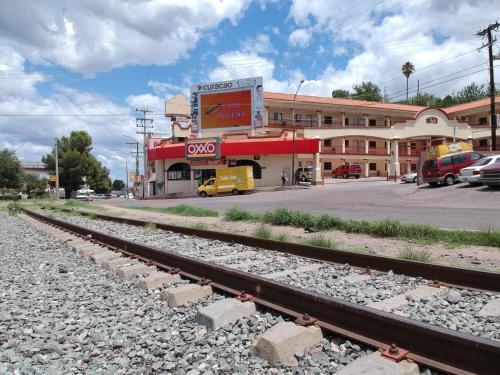 Colonial de Nogales, Nogales