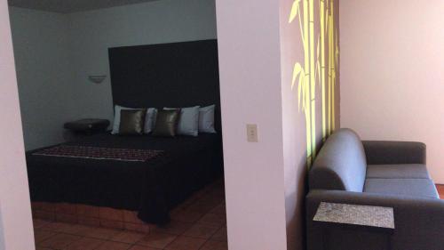 Colonial de Nogales, Nogales
