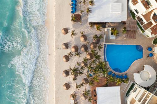 NYX Cancún, Cancún