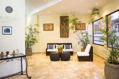 Los Itzaes, Playa del Carmen