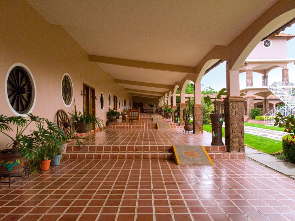 Ojo De Agua, Ciudad Hidalgo