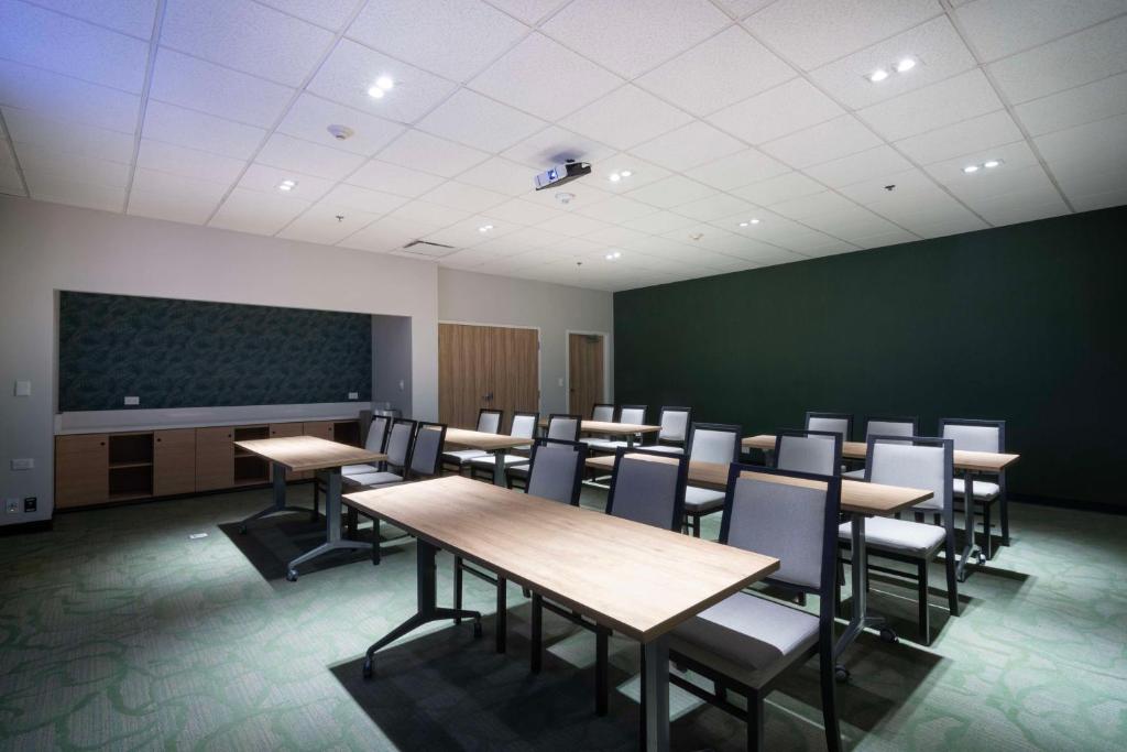 Hampton Inn by Hilton Saltillo Zona Aeropuerto, Ramos Arizpe