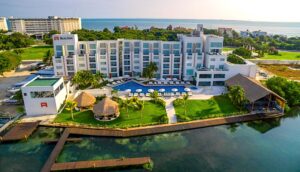 Cheap Hotel in the Hotel Zone of Cancun